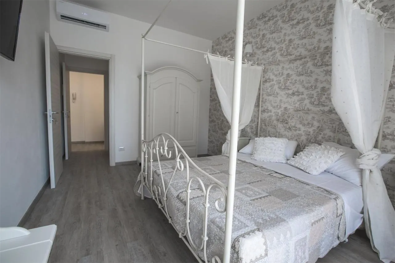 Bed & Breakfast Lilly Chic Monza Bed and Breakfast