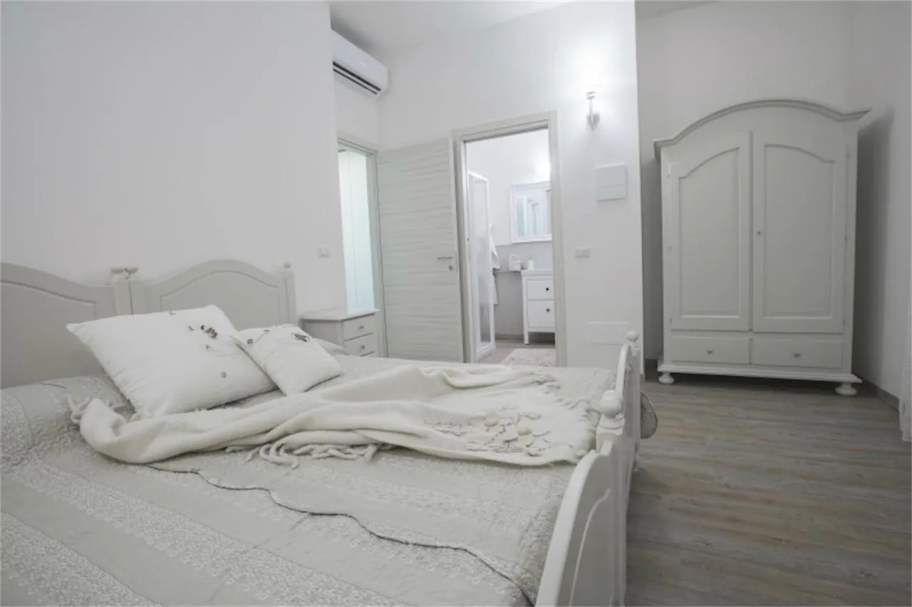 Lilly Chic Monza Bed and Breakfast 0*,  Italia
