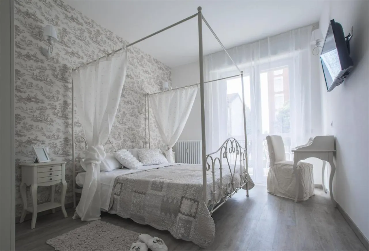 Lilly Chic Monza Bed and Breakfast