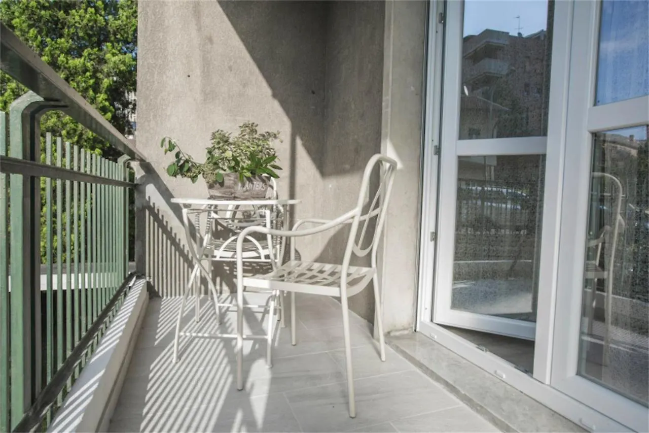 Bed & Breakfast Lilly Chic Monza Bed and Breakfast Italia